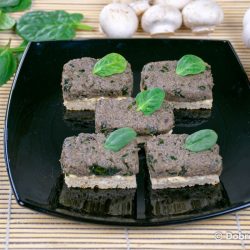 Тосты с грибным паштетом из шампиньонов и нори – вегетарианский пошаговый рецепт приготовления с фото